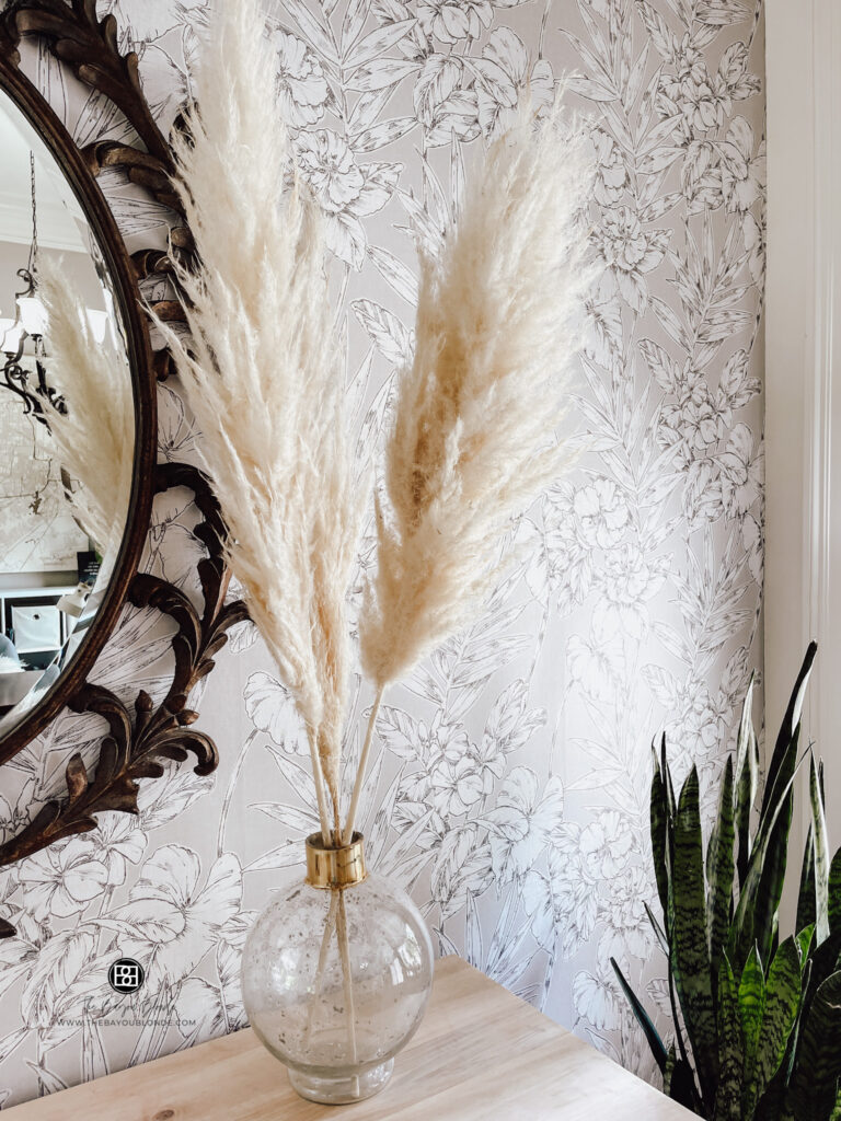 pampas grass with vase